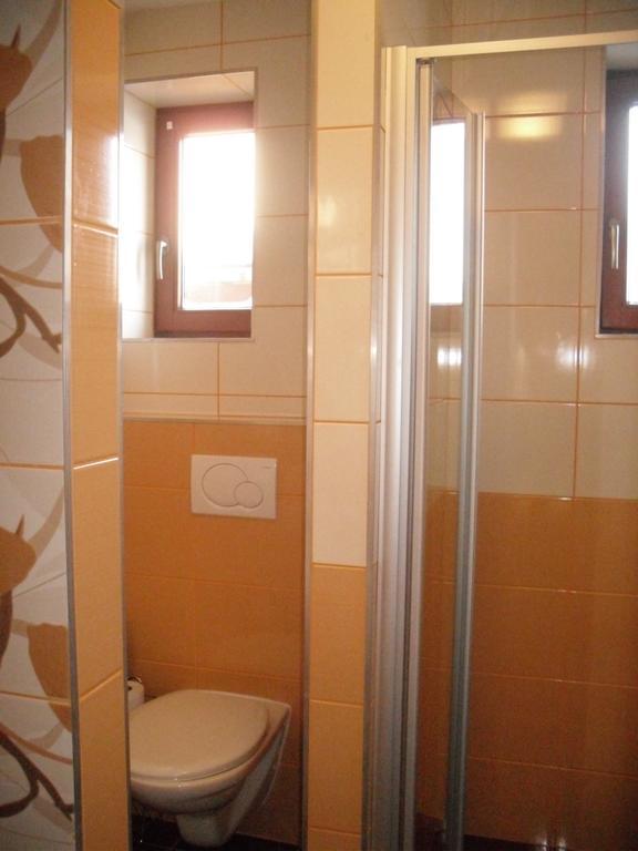 Homestay Machom Oscadnica Rum bild