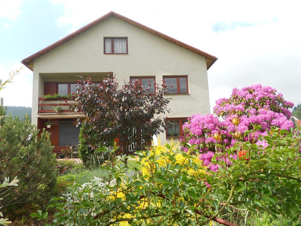 Homestay Machom Oscadnica Exteriör bild